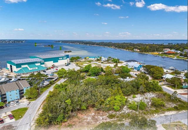 14000 Waterview Dr, Pensacola, FL 32507