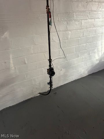 15710 Holmes Avenue, Cleveland, OH 44110