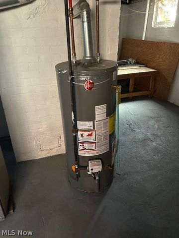 15710 Holmes Avenue, Cleveland, OH 44110