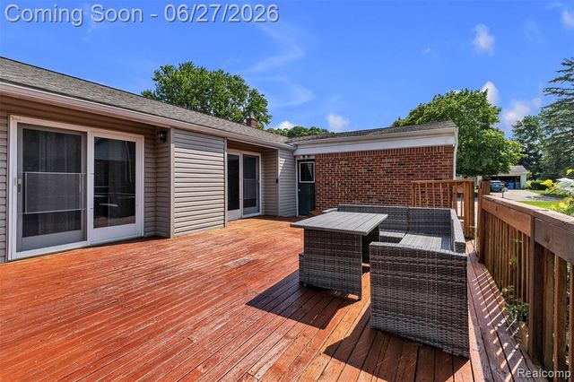 2752 Red Arrow Drive, Commerce Twp, MI 48382