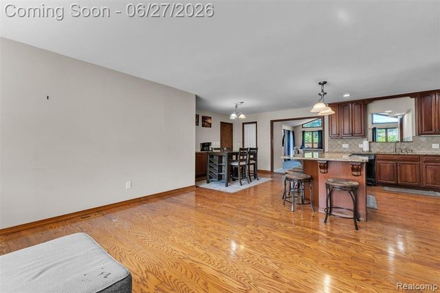 2752 Red Arrow Drive, Commerce Twp, MI 48382