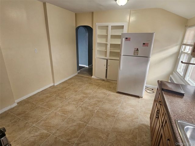 13724 228th Street, Laurelton, NY 11413