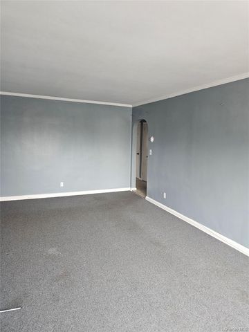 13724 228th Street, Laurelton, NY 11413