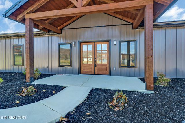 110 Eldon Justice Rd, Oliver Springs, TN 37840