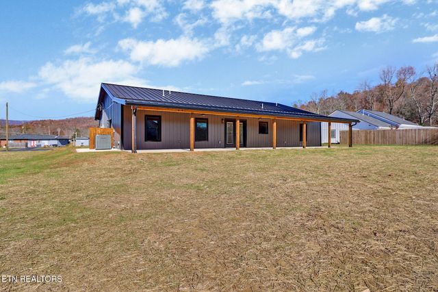 110 Eldon Justice Rd, Oliver Springs, TN 37840