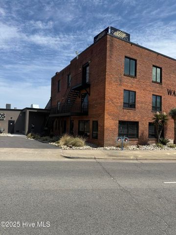 301/302 S Water Street, Elizabeth City, NC 27909