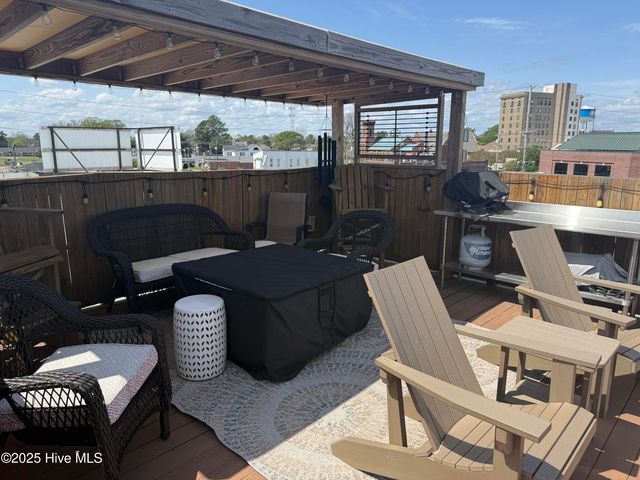 301/302 S Water Street, Elizabeth City, NC 27909