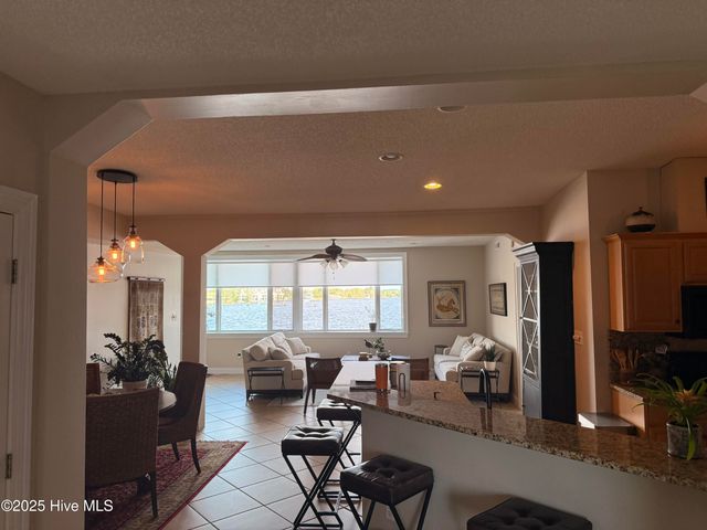 301/302 S Water Street, Elizabeth City, NC 27909