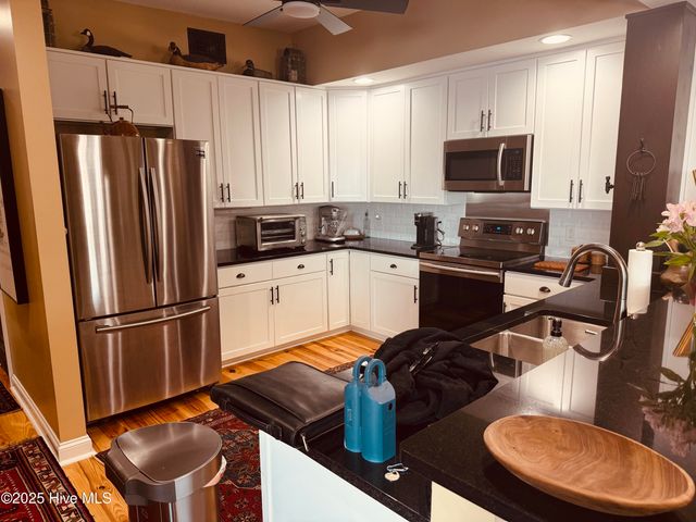 301/302 S Water Street, Elizabeth City, NC 27909