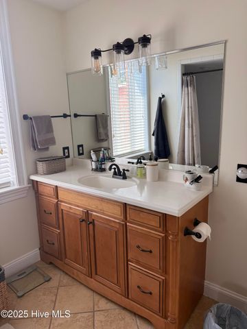 301/302 S Water Street, Elizabeth City, NC 27909