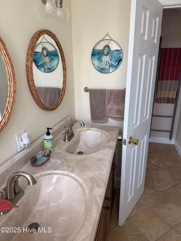 301/302 S Water Street, Elizabeth City, NC 27909