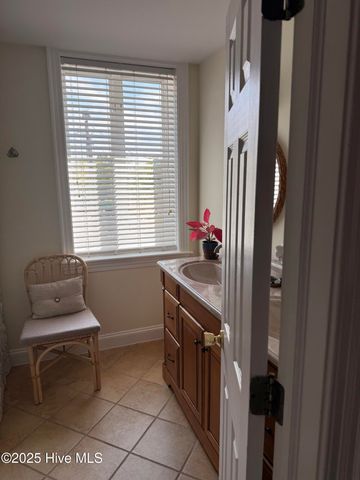 301/302 S Water Street, Elizabeth City, NC 27909