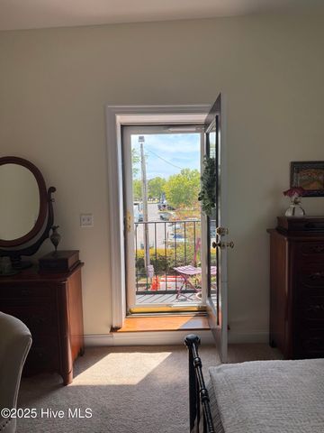 301/302 S Water Street, Elizabeth City, NC 27909