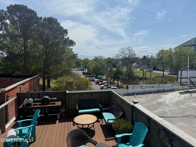 301/302 S Water Street, Elizabeth City, NC 27909