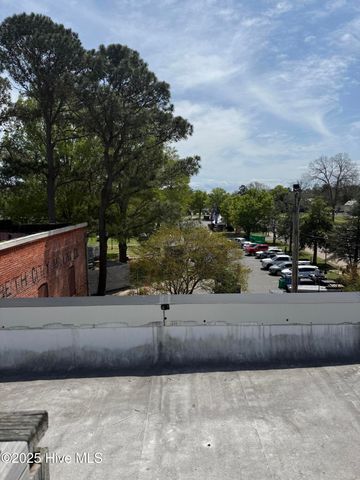 301/302 S Water Street, Elizabeth City, NC 27909