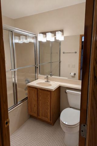 2630 PLEASANT Avenue S 206, Minneapolis, MN 55408