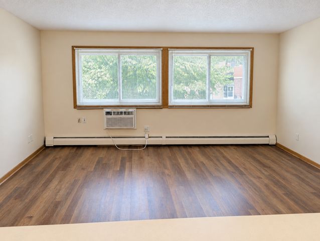 2630 PLEASANT Avenue S 206, Minneapolis, MN 55408