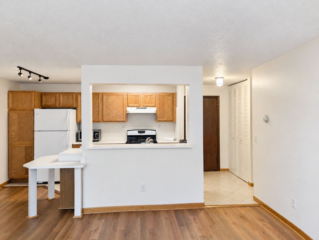 2630 PLEASANT Avenue S 206, Minneapolis, MN 55408 — photo 4