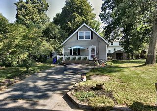 37 Sherman St, Attleboro, MA 02703