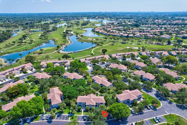356 Prestwick Circle 3, Palm Beach Gardens, FL 33418