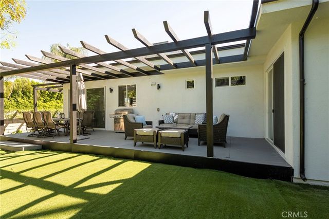 5849 Shirley, Tarzana, CA 91356