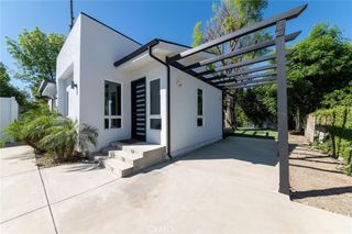 5849 Shirley, Tarzana, CA 91356