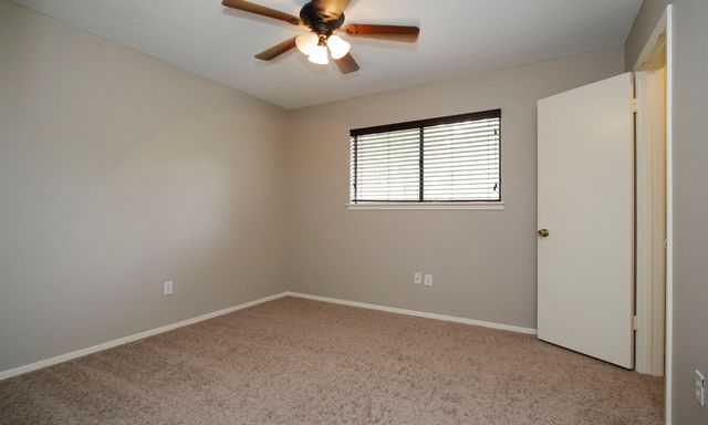 1 Greeningdon Street, The Woodlands, TX 77381