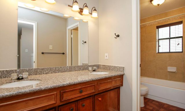 1 Greeningdon Street, The Woodlands, TX 77381