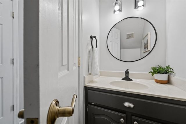 227 shady oaks Drive, Six Mile, SC 29682