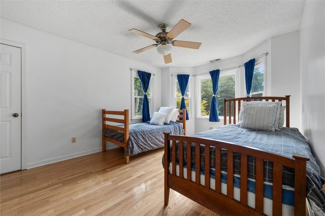 227 shady oaks Drive, Six Mile, SC 29682