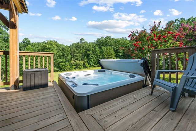 227 shady oaks Drive, Six Mile, SC 29682