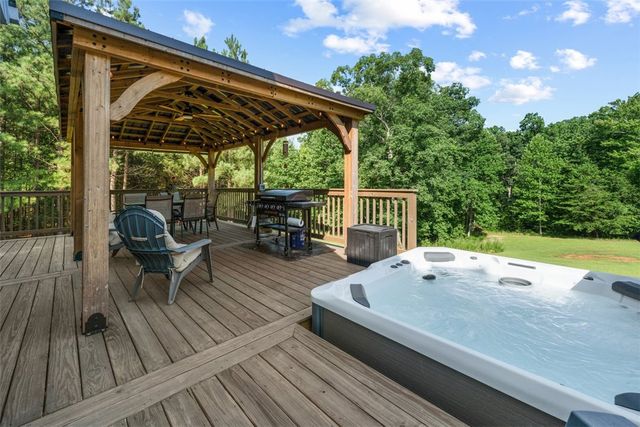 227 shady oaks Drive, Six Mile, SC 29682