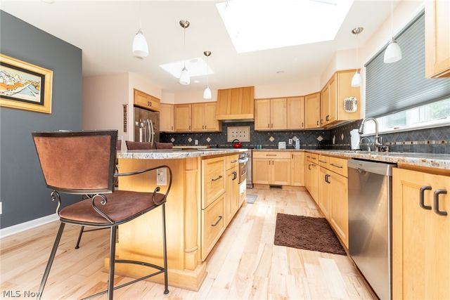 24100 Shaker Boulevard, Shaker Heights, OH 44122