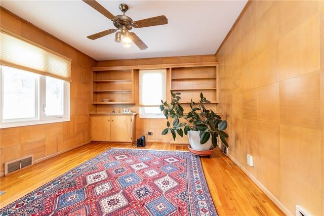 24100 Shaker Boulevard, Shaker Heights, OH 44122