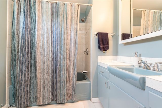 24100 Shaker Boulevard, Shaker Heights, OH 44122
