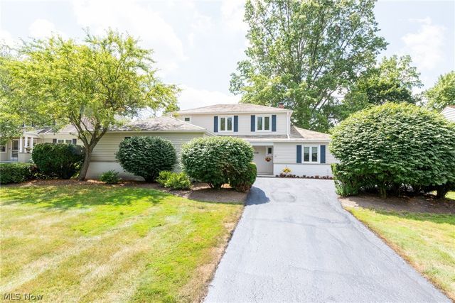 24100 Shaker Boulevard, Shaker Heights, OH 44122