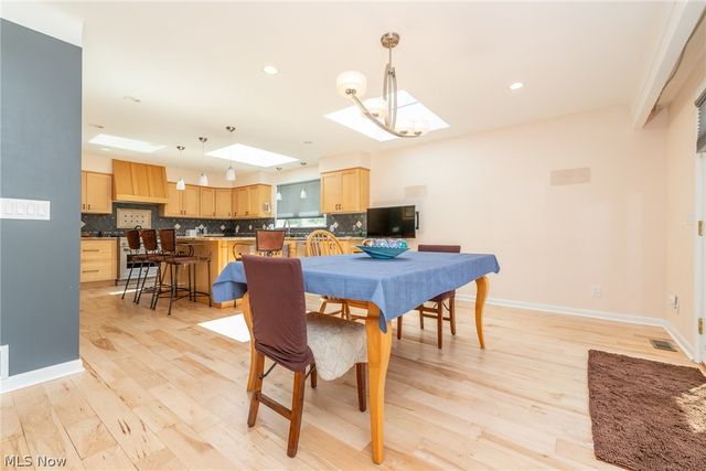 24100 Shaker Boulevard, Shaker Heights, OH 44122