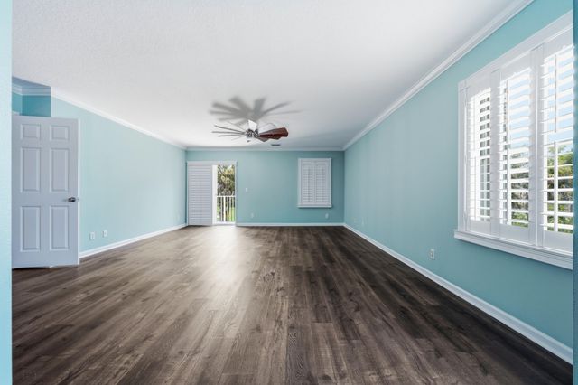 15562 Cypress Park Drive, Wellington, FL 33414