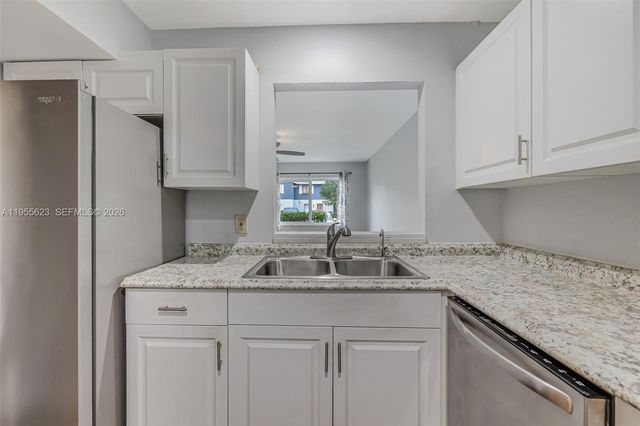 2641 Gately Drive W 902, Lake Worth, FL 33415
