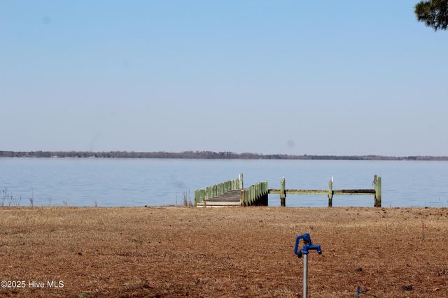 331 Newberry Landing, Roper, NC 27970