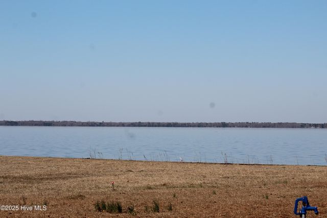 331 Newberry Landing, Roper, NC 27970