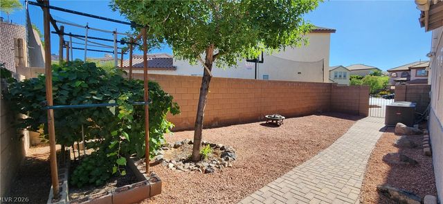 178 Coyote Hills Street, Henderson, NV 89012