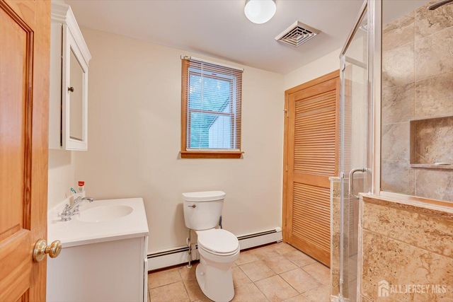 122 Cortelyous Lane, Franklin, NJ 08873