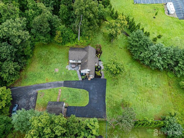122 Cortelyous Lane, Franklin, NJ 08873