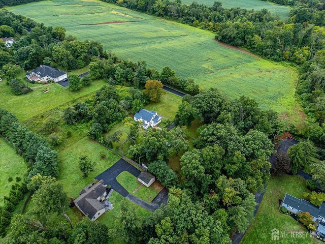 122 Cortelyous Lane, Franklin, NJ 08873