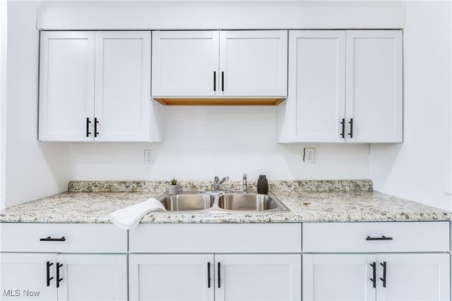 804 S Belle Vista Avenue, Youngstown, OH 44509