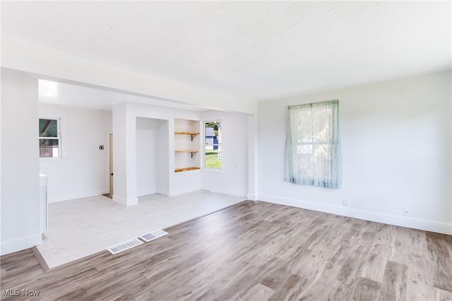 804 S Belle Vista Avenue, Youngstown, OH 44509