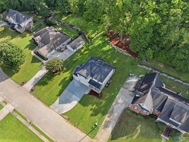 105 Amber Way, Decatur, AL 35603