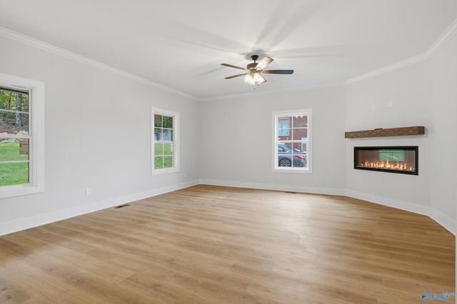 105 Amber Way, Decatur, AL 35603
