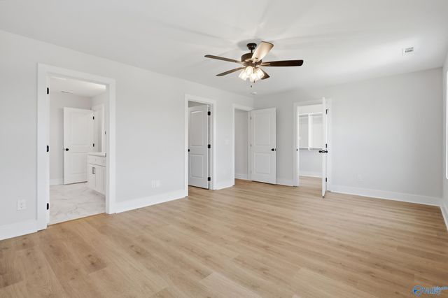 105 Amber Way, Decatur, AL 35603